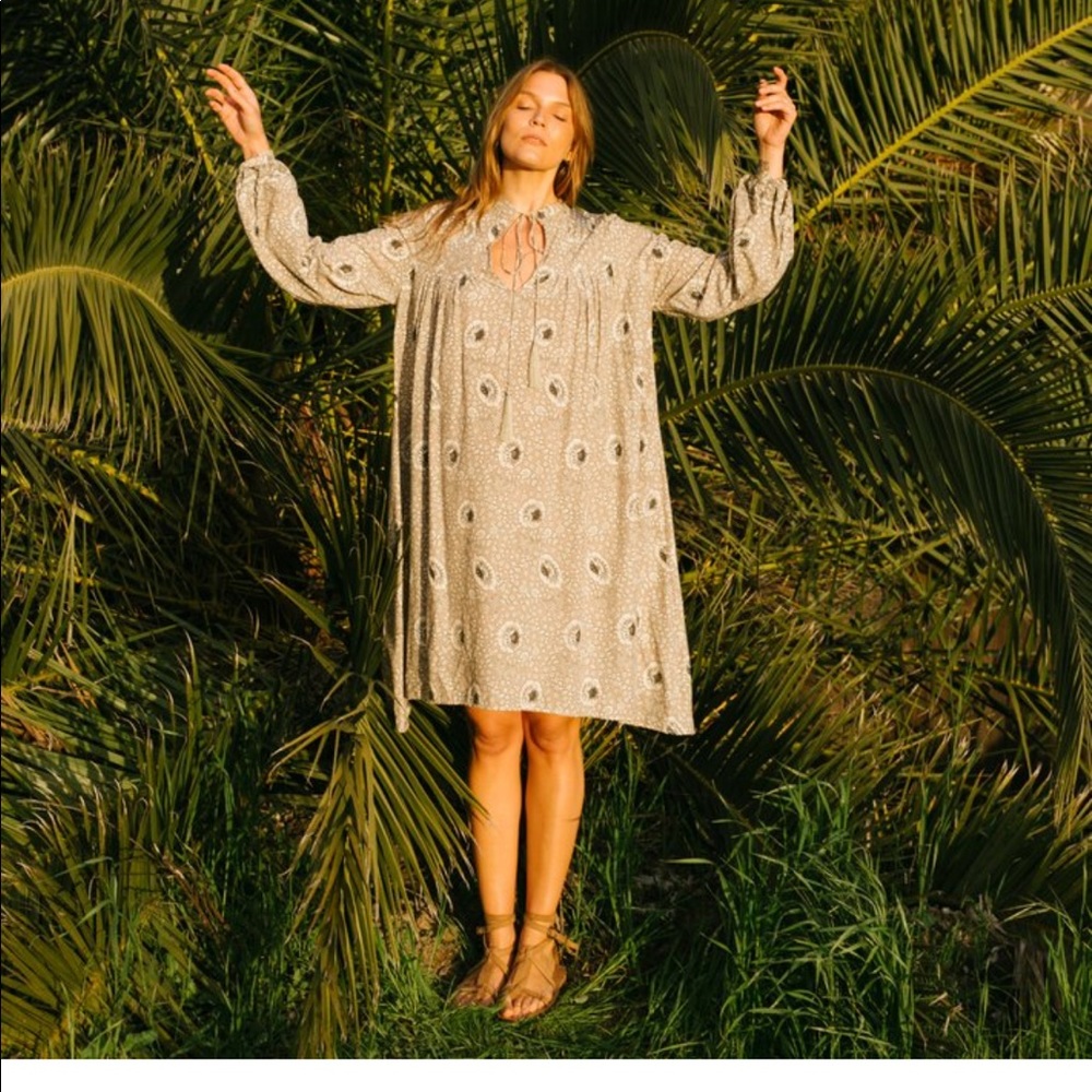 NWT XS Natalie Short Lizzie Dress in Purple